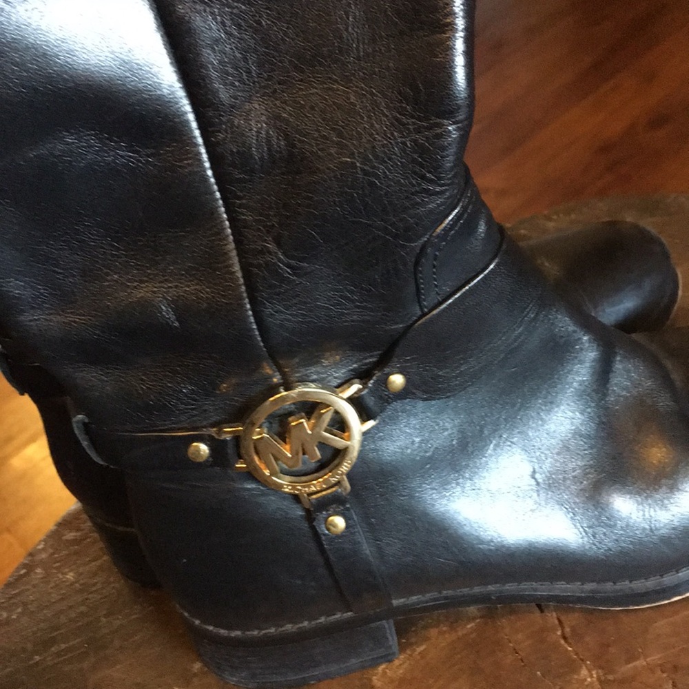 Micheal kors boots
